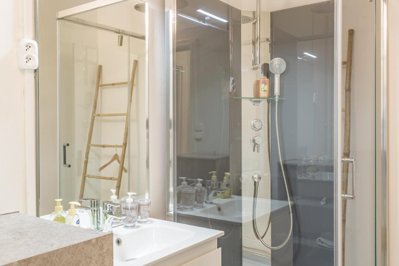 Spacieux Appartement - 6 Personnes - Parking Gratuit Saint-André-les-Vergers Esterno foto